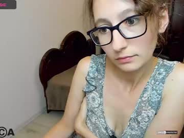 girl
        cuddlieskarina cam image #2253740