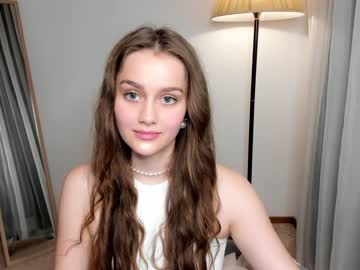 girl
        creammraspberry cam image #2047652