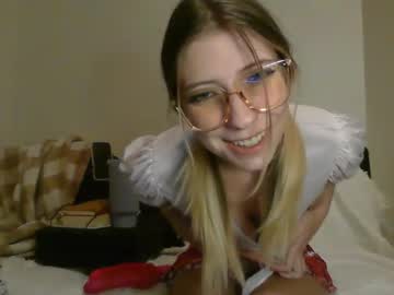 girl
        stellamorningstar cam image #5824225