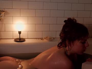 girl
        sisypheanlove cam image #1489853