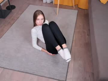 girl
        gracesonias cam image #2339763