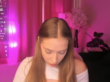 girl
        lori_blushcrystal cam image #5874935