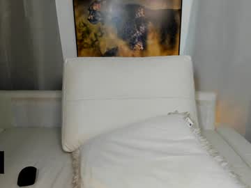 girl
        dulceys cam image #6723165