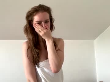 girl Cam Girls Masturbating With Dildos On Chaturbate with solar_bella