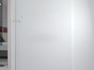 girl
        lili_foxy cam image #6553134