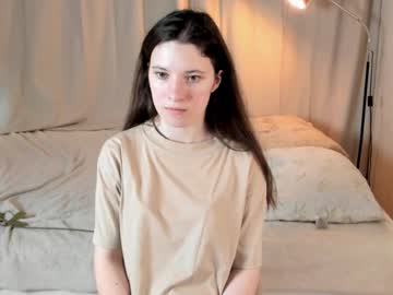girl
        beckycurvin cam image #4575558