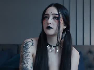 girl
        charlotte_germanotta_ cam image #1612822