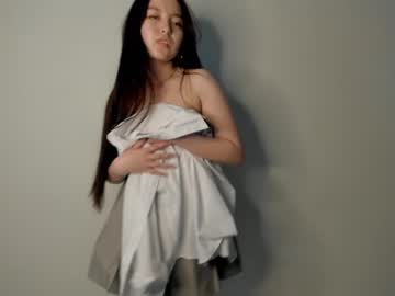 girl
        patriciahills cam image #1430879