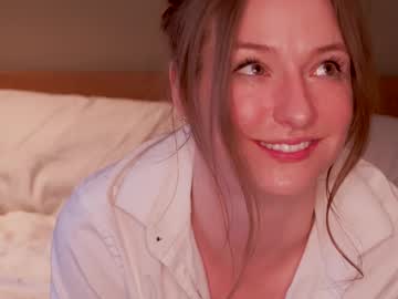 girl
        innocentprovenguilty cam image #6238453