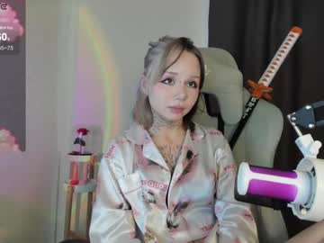 girl Cam Girls Masturbating With Dildos On Chaturbate with gummi_heart