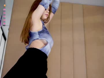 girl
        merciabawden cam image #5598744