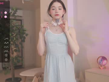 girl
        oki_dokie cam image #2328547
