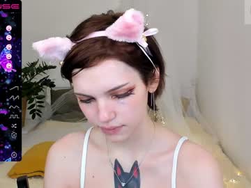 girl
        lisa_milkis cam image #647607