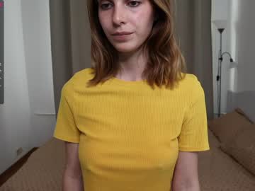 girl
        cute_mutella cam image #2193083