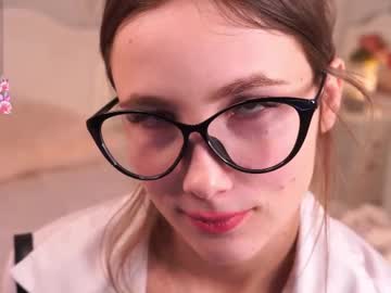 girl
        janevibes cam image #6652135
