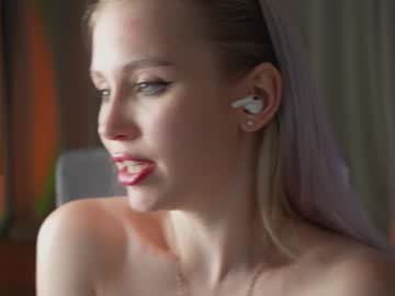 girl
        sonyaericsson cam image #4320405
