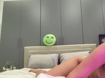 girl
        kaitlynjohnson cam image #6361177