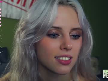 girl
        audreycarvin cam image #4752121