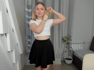 girl
        zanzara_ cam image #677368