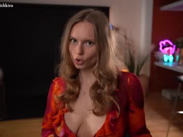 girl
        chillwithkira cam image #1066579