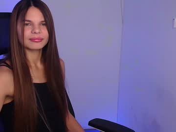 girl
        stasy_milk cam image #5380582