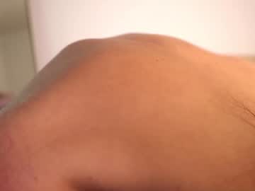 girl
        misslullu cam image #4151125