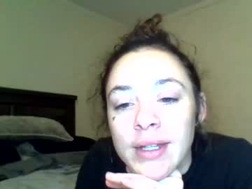 girl
        brerands cam image #1500296