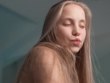 girl
        appr0ved cam image #5727683