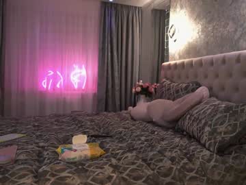 girl
        sweety_rinushka_ cam image #6582573