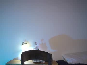 girl
        abiee__ cam image #3048486