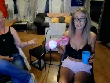 couple
        bjvibez cam image #3977299