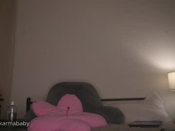 girl
        sweetkarmababy cam image #5183499