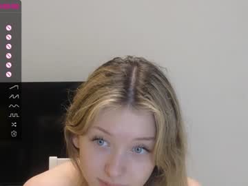 girl
        evafrancis cam image #1835474
