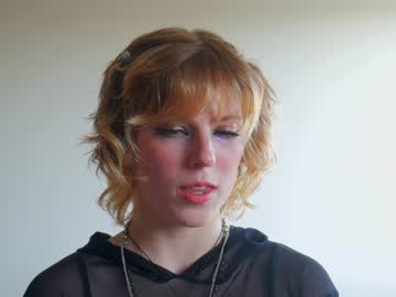 girl
        sisypheanlove cam image #1517713