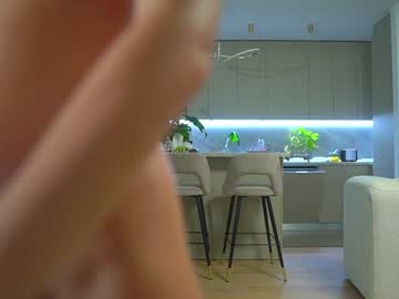 girl
        sophiesticate cam image #6904859