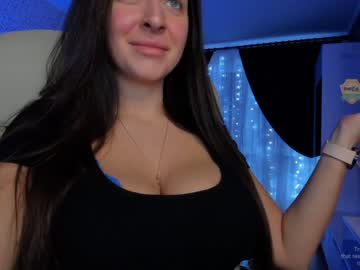 girl
        victorias_world cam image #1123542