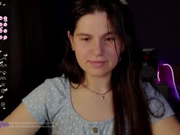 girl
        bellaelya cam image #6660483