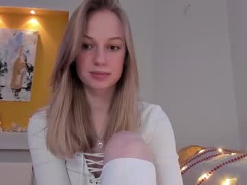 girl
        magic_couple13 cam image #3168206