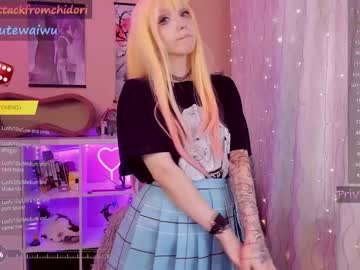 girl
        yourcutewaifu cam image #3655017