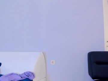 girl
        kittycaitlin cam image #1924373