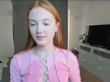 girl
        mollybellx cam image #2204045