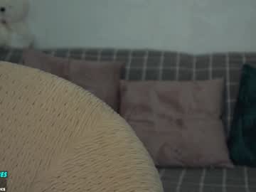 girl
        sweety_rinushka_ cam image #5224402