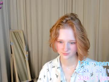 girl
        navy_blush cam image #3470825