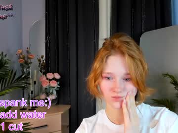 girl
        navy_blush cam image #3448425