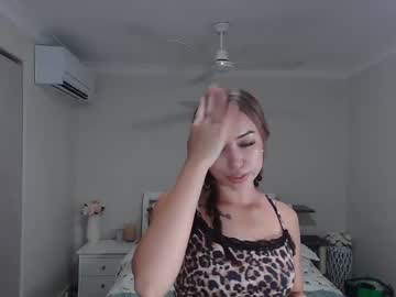 girl
        auramonroe cam image #5653156