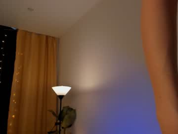 girl
        melinaestes cam image #1085497