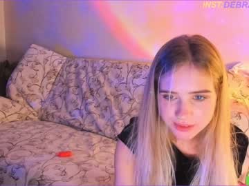 girl
        debragrace cam image #89414