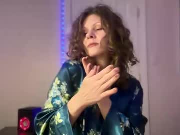 girl Cam Girls Masturbating With Dildos On Chaturbate with leahsparkles