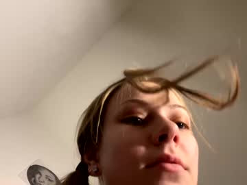 girl
        venusenvyx cam image #674853