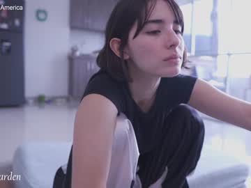 girl
        maria_alfonsina_ cam image #2122295